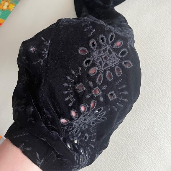 Zara Women’s Embroidered Eyelet Velvet Wide Leg High Rise Alina Pant - Size L - Picture 8 of 13